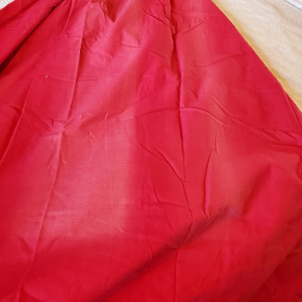 Brentwood Originals Apple Red Button curtains Set 2 Twill Cotton Blend 41x82